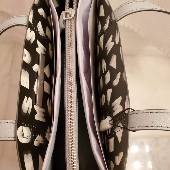 🔥👑🔥 NWT Authentic Marc Jacobs Repeat Tote - Picture 5 of 8